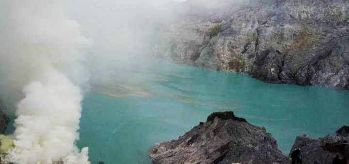 Ijen Crater Tour